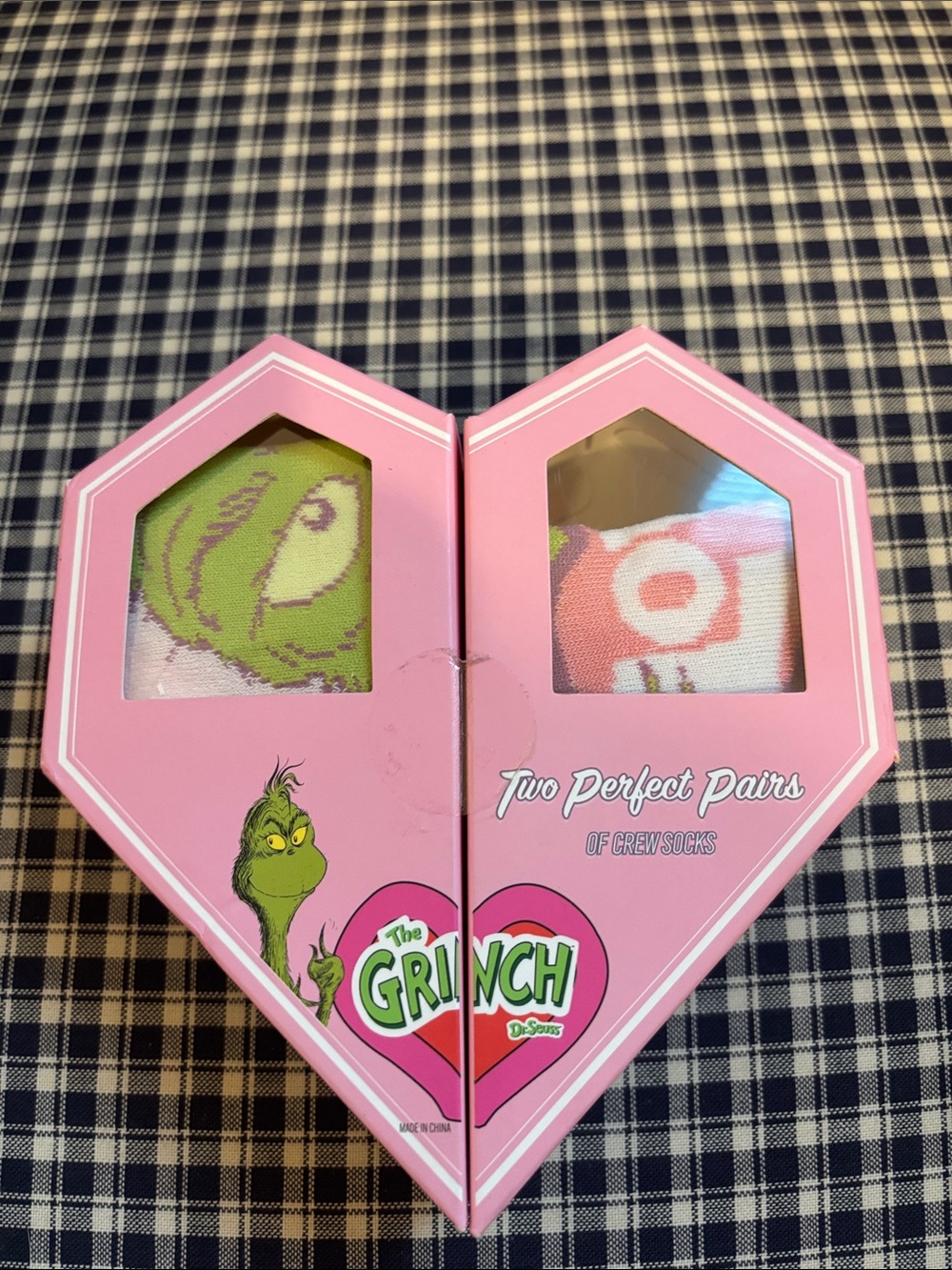 Bioworld The Grinch Pink and Green Crew Socks Gift Set set of two